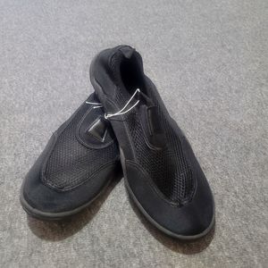 NEW Men's Water Shoes~River~Ocean Shoes~Revolution ~Size 9/10